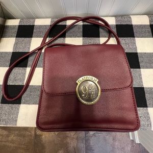 Harry Potter Platform 9 3/4 Crossbody/Over Shoulder mini purse